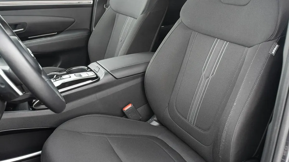 HYUNDAI Tucson -