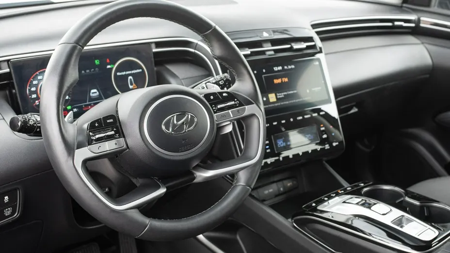 HYUNDAI Tucson -