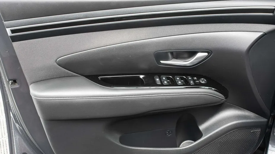 HYUNDAI Tucson -