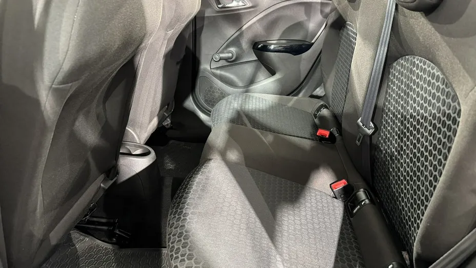 OPEL Corsa -