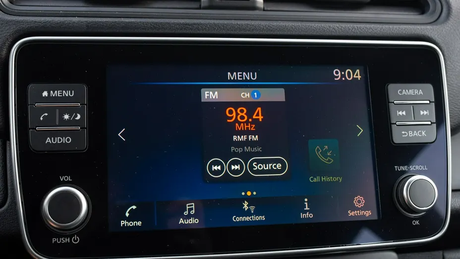 NISSAN Leaf -