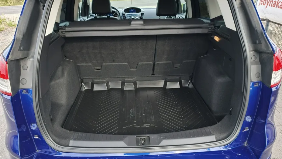 FORD Kuga -