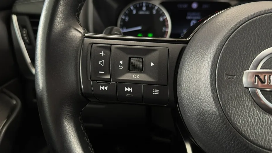 NISSAN Qashqai -