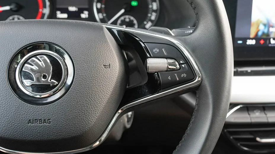 SKODA Octavia -