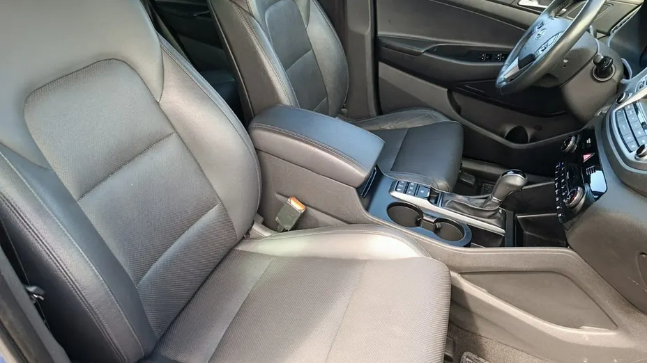 HYUNDAI Tucson -