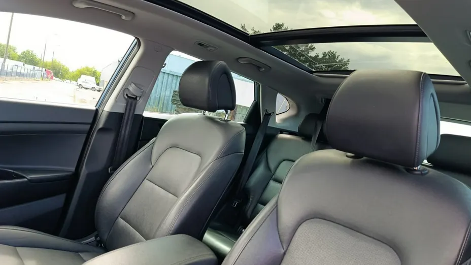 HYUNDAI Tucson -