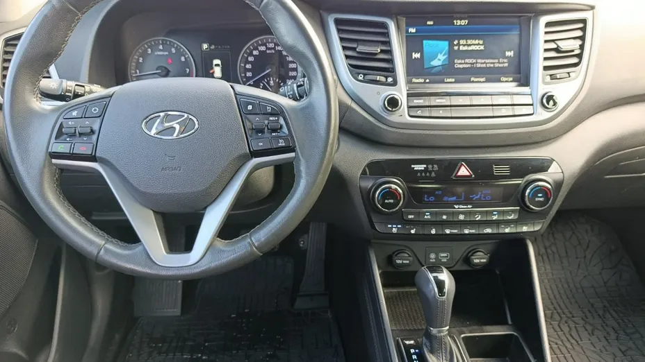 HYUNDAI Tucson -