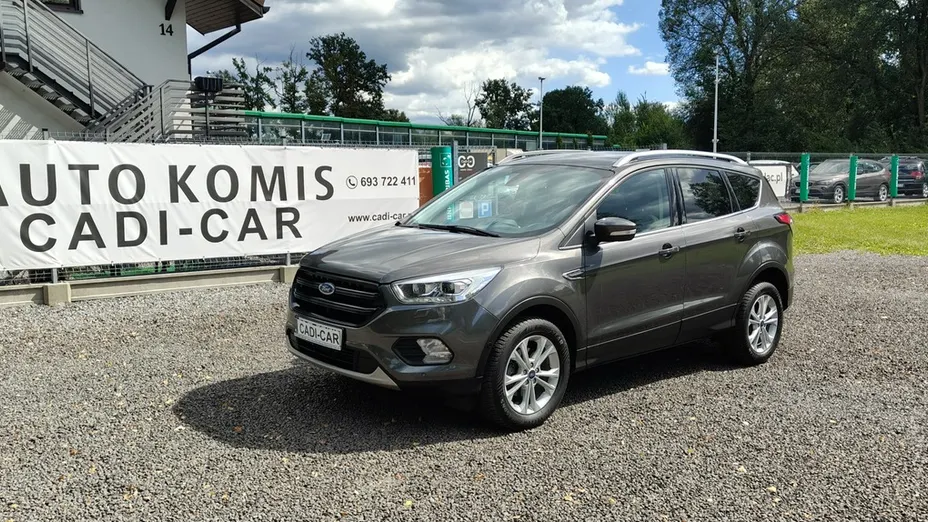 FORD Kuga -