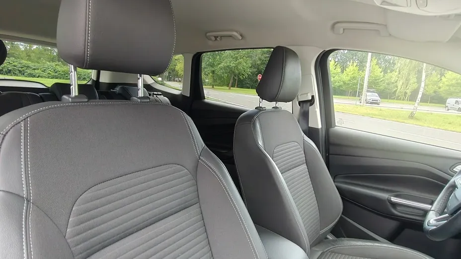 FORD Kuga -