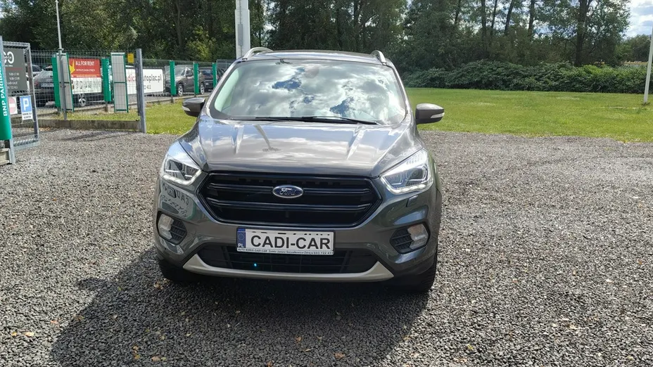 FORD Kuga -