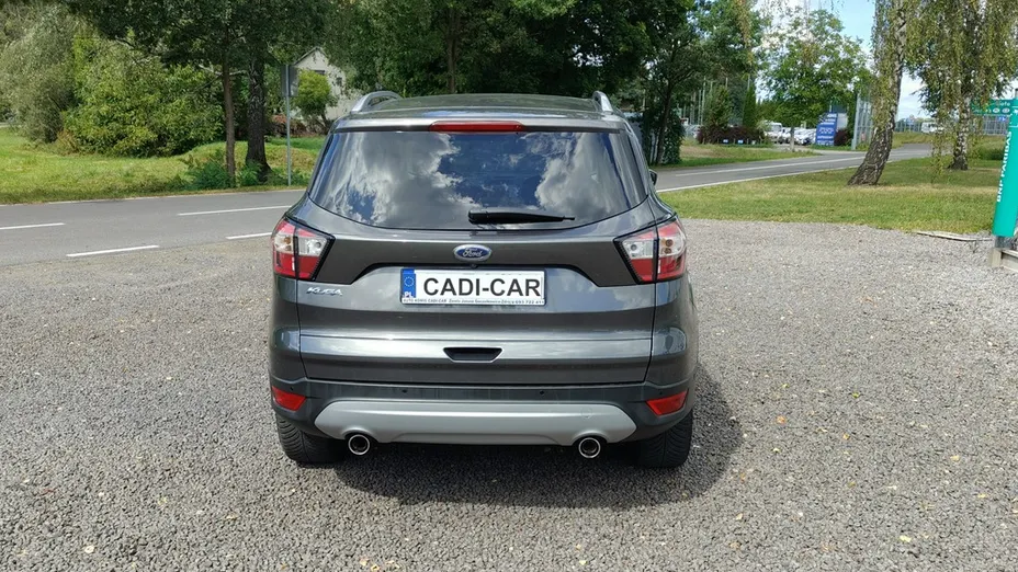 FORD Kuga -