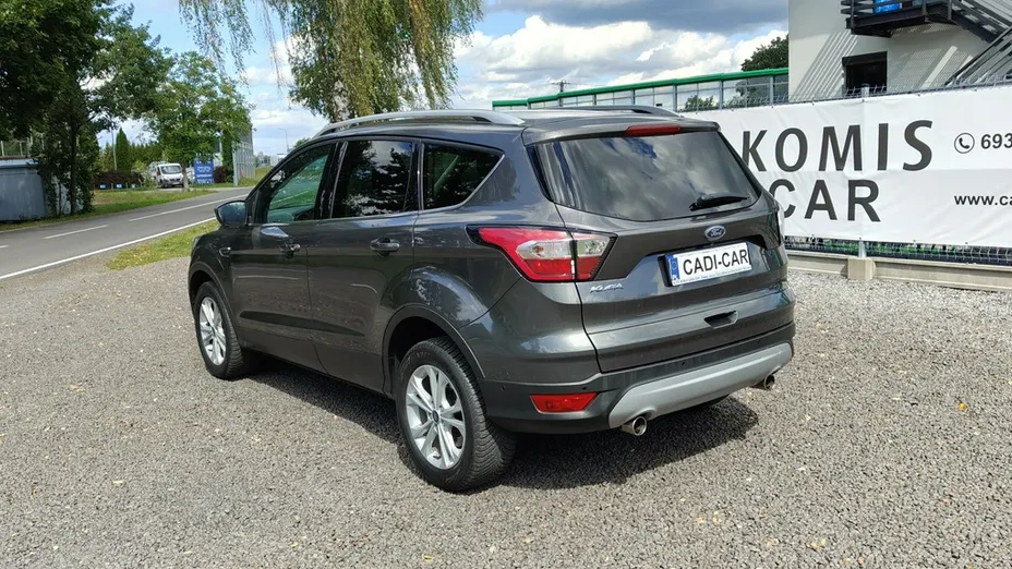 FORD Kuga -