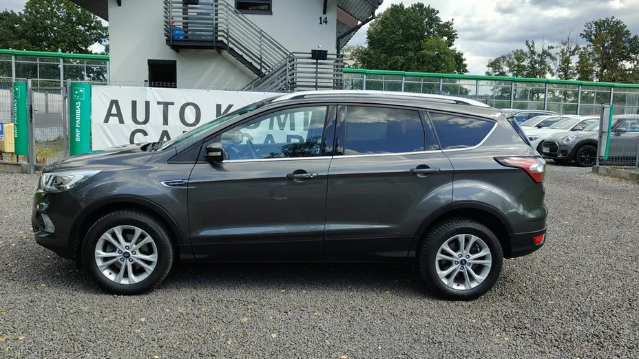 FORD Kuga -
