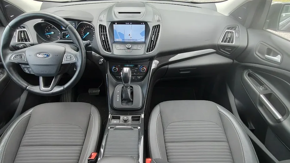 FORD Kuga -