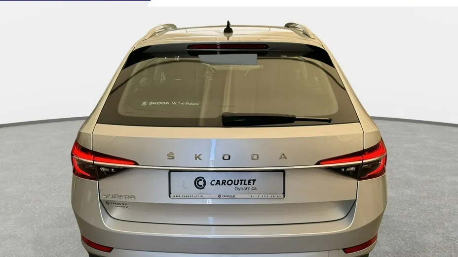 SKODA Superb -