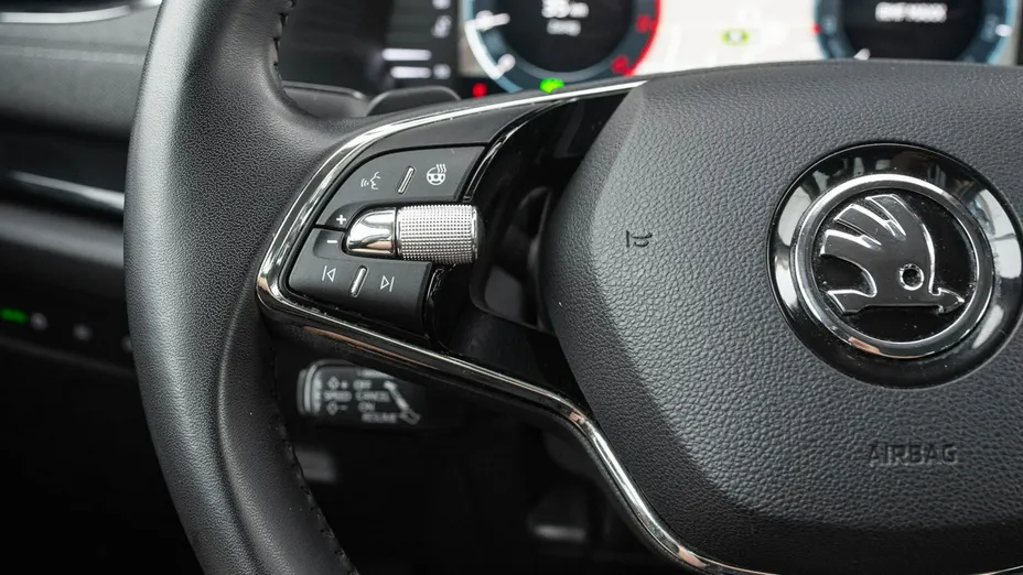 SKODA Octavia -