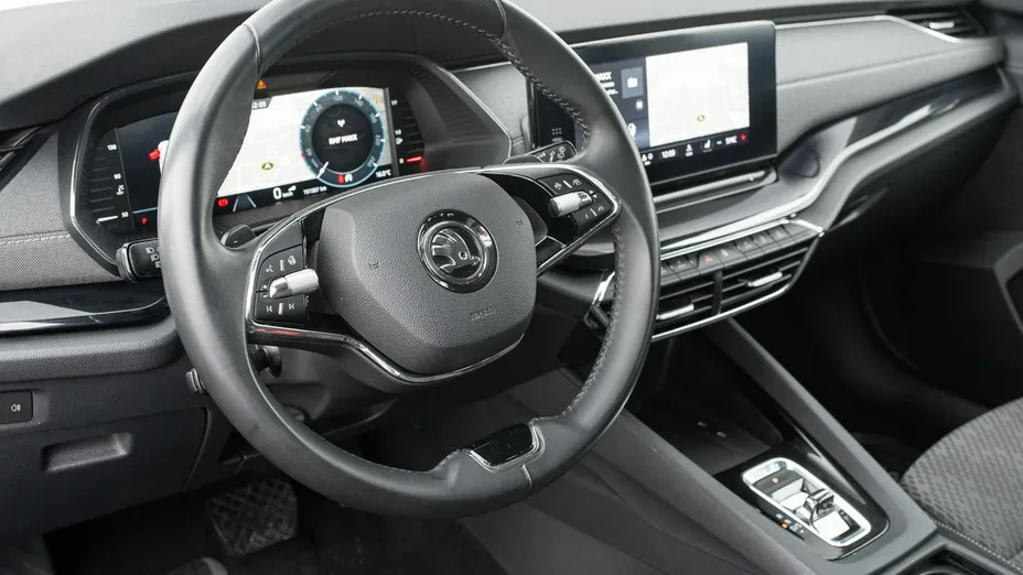 SKODA Octavia -