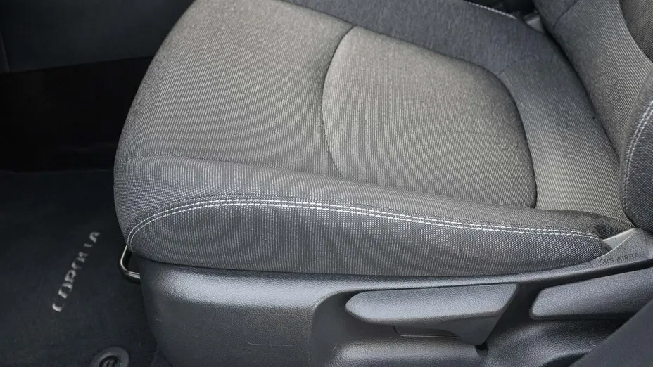 TOYOTA Corolla -
