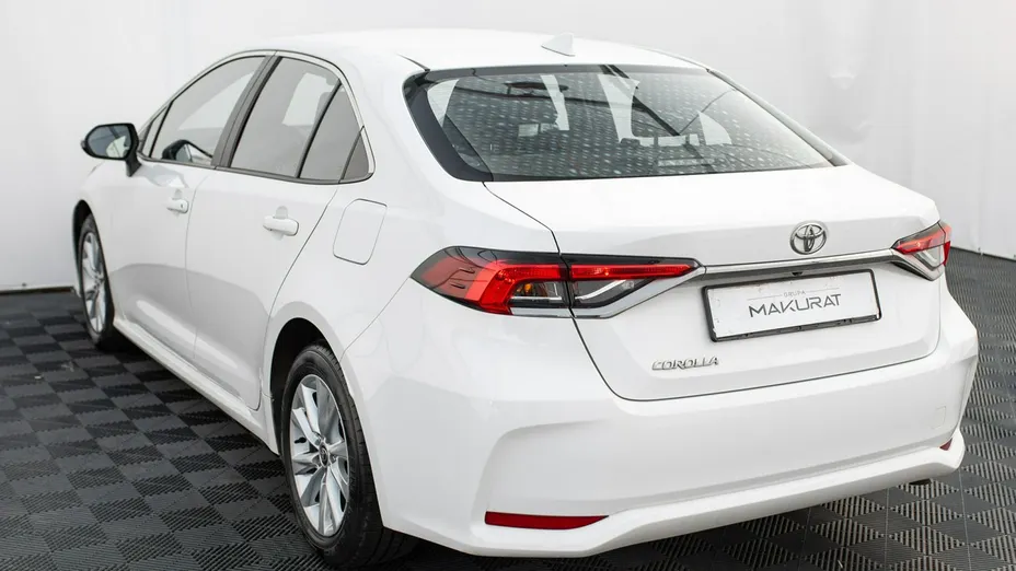 TOYOTA Corolla -