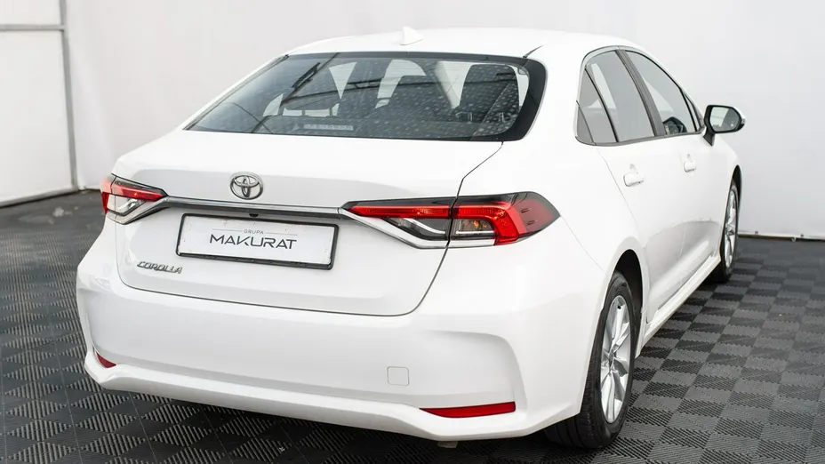 TOYOTA Corolla -