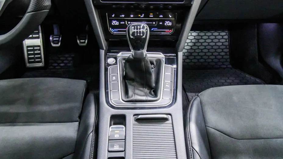 VOLKSWAGEN Arteon -