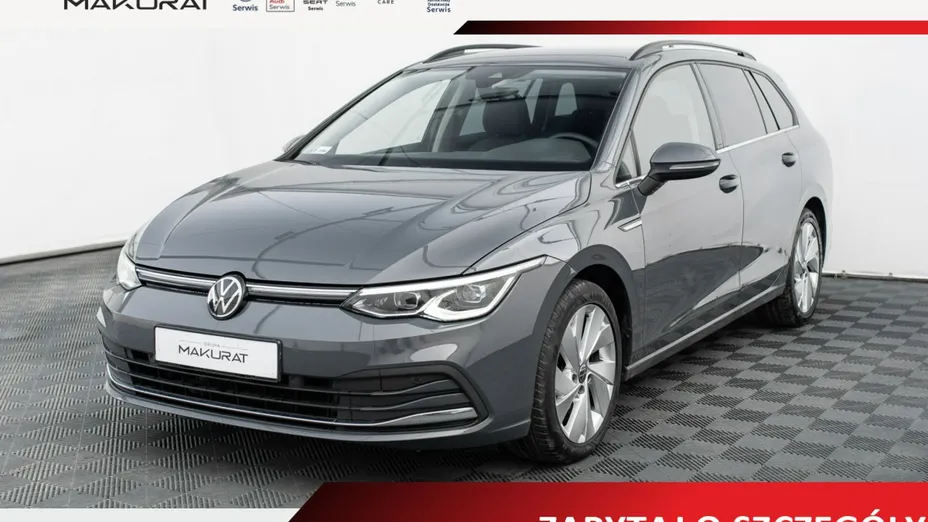 VOLKSWAGEN Golf -