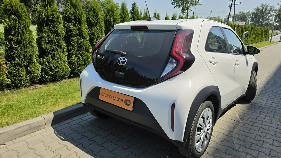 TOYOTA Aygo X -