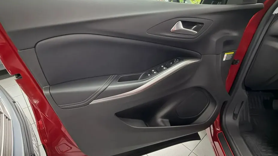 OPEL Grandland X -