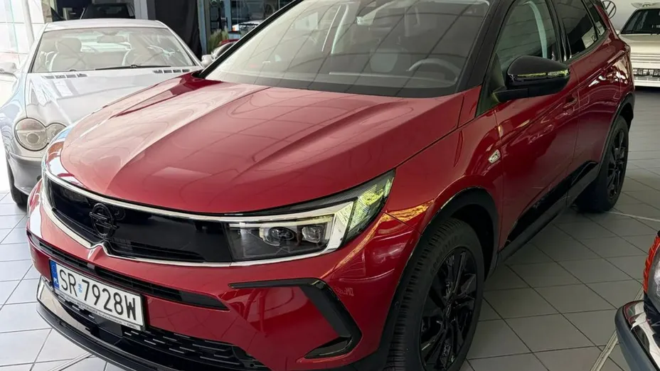 OPEL Grandland X -