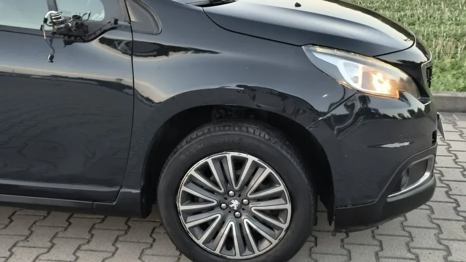 PEUGEOT 2008 -