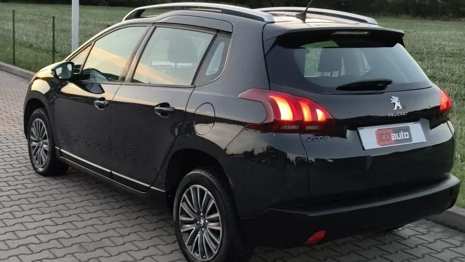 PEUGEOT 2008 -