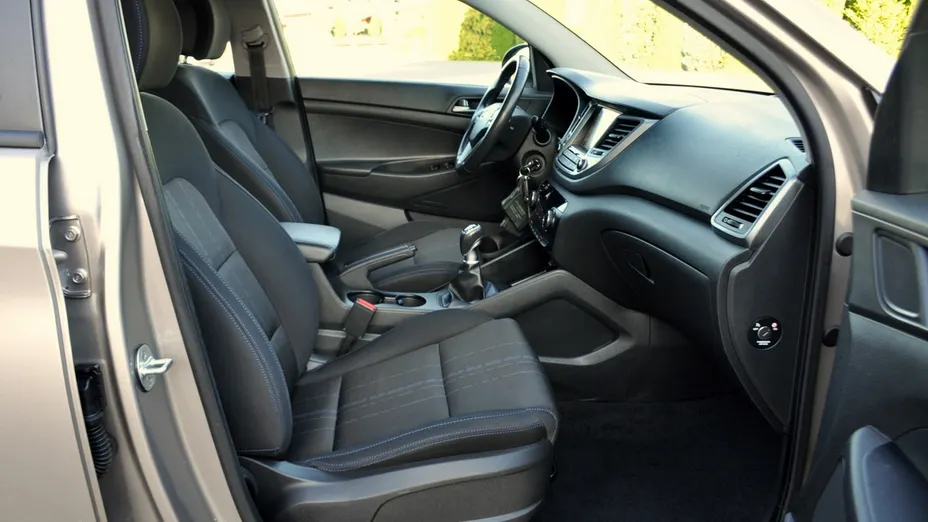 HYUNDAI Tucson -