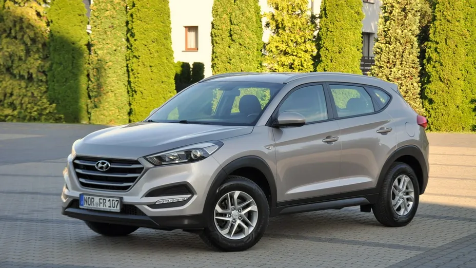 HYUNDAI Tucson -