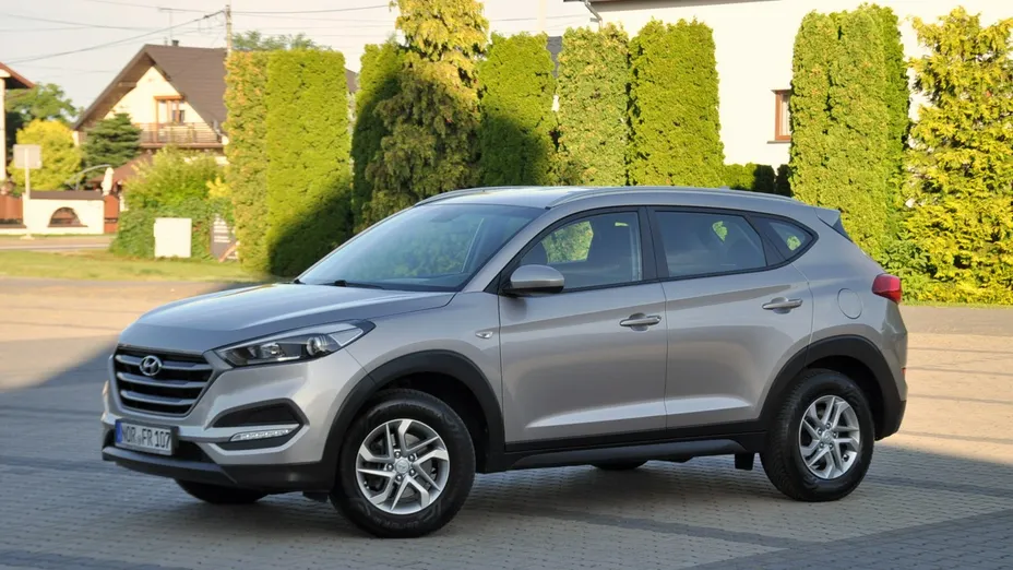 HYUNDAI Tucson -