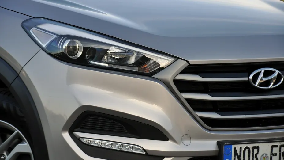 HYUNDAI Tucson -