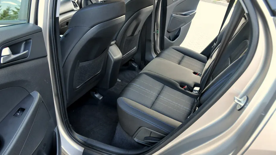 HYUNDAI Tucson -