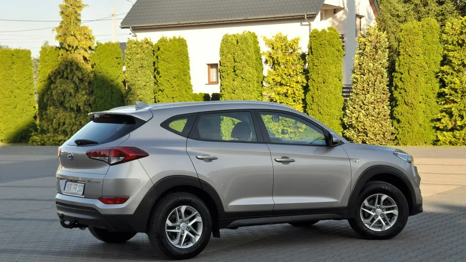 HYUNDAI Tucson -