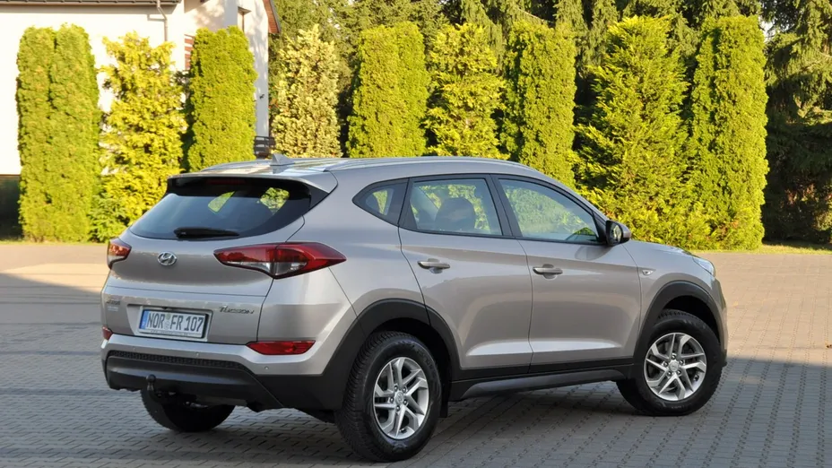 HYUNDAI Tucson -