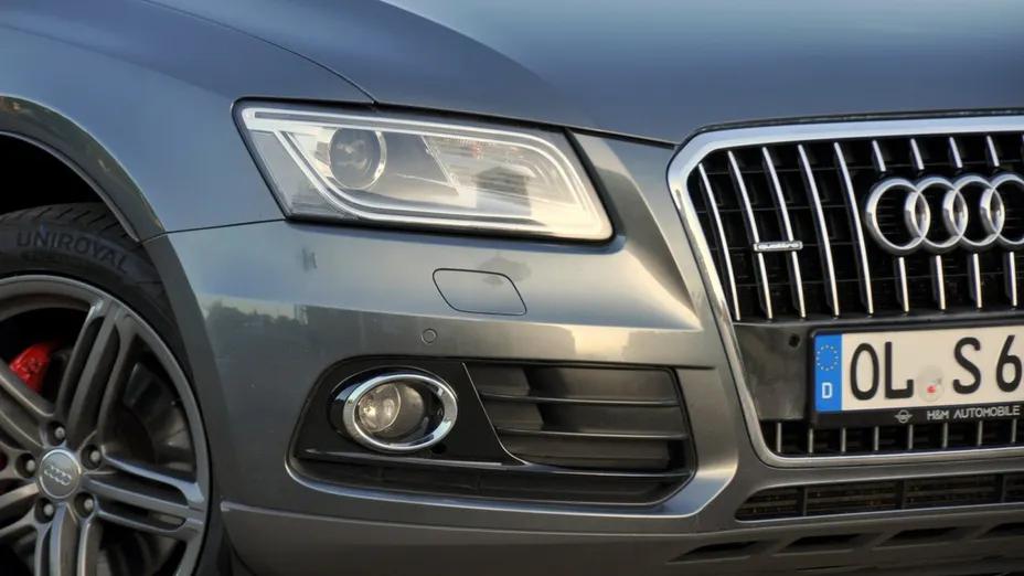 AUDI Q5 -