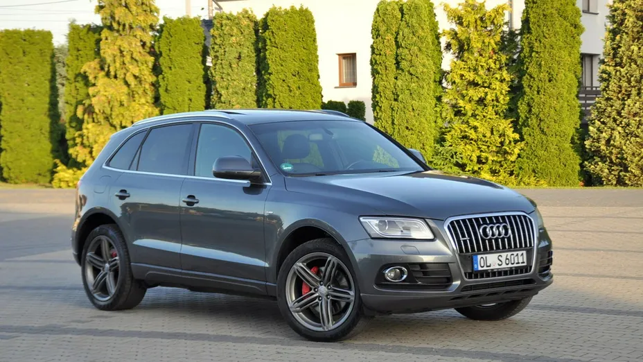 AUDI Q5 -