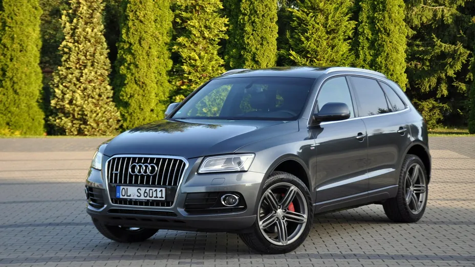 AUDI Q5 -