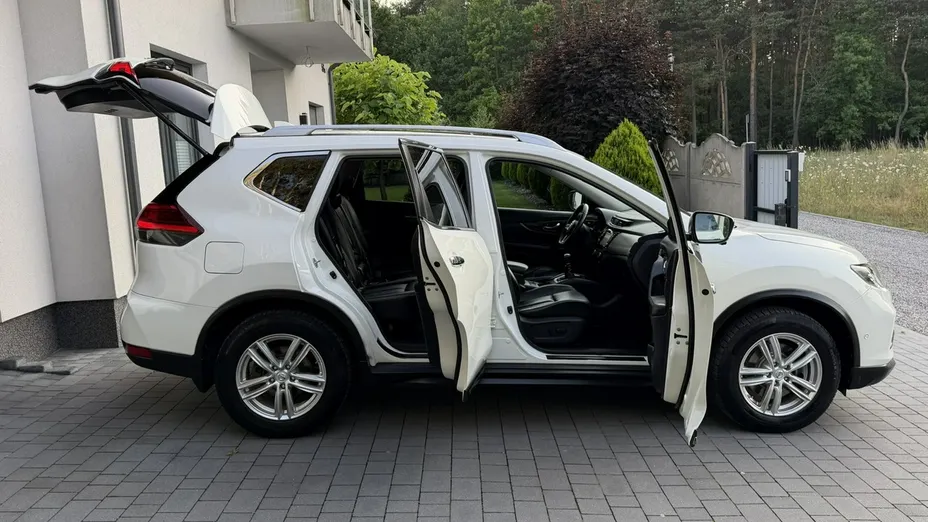 NISSAN X-Trail -