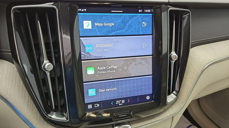 VOLVO XC60 -