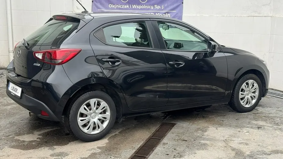 MAZDA 2 -