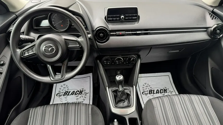 MAZDA 2 -