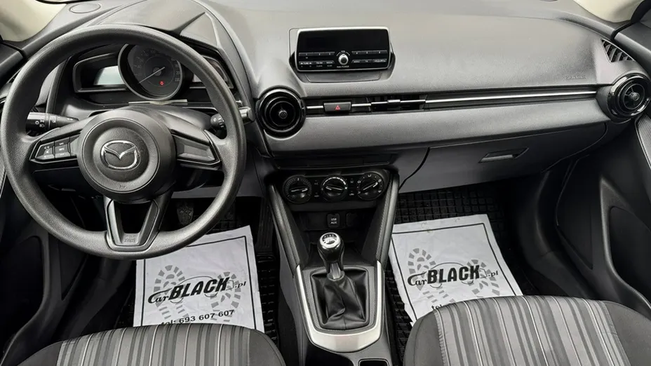 MAZDA 2 -