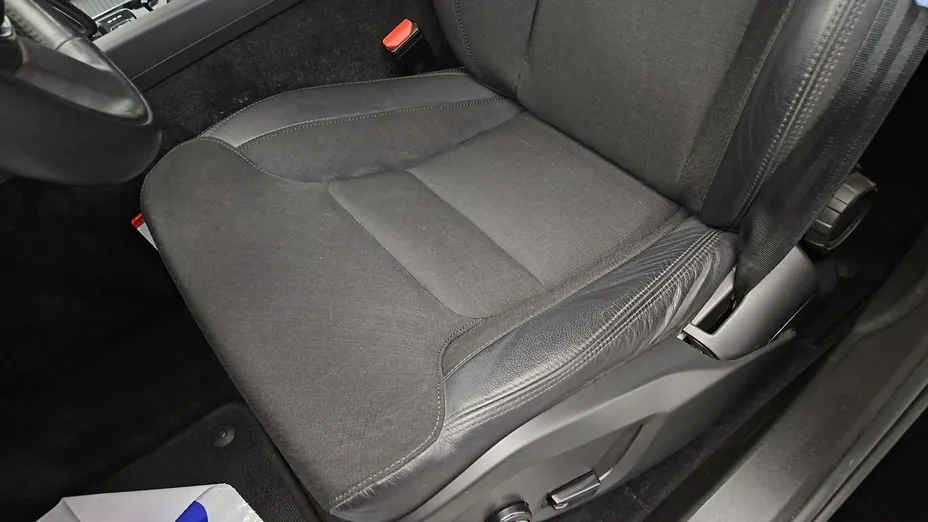 VOLVO XC60 -