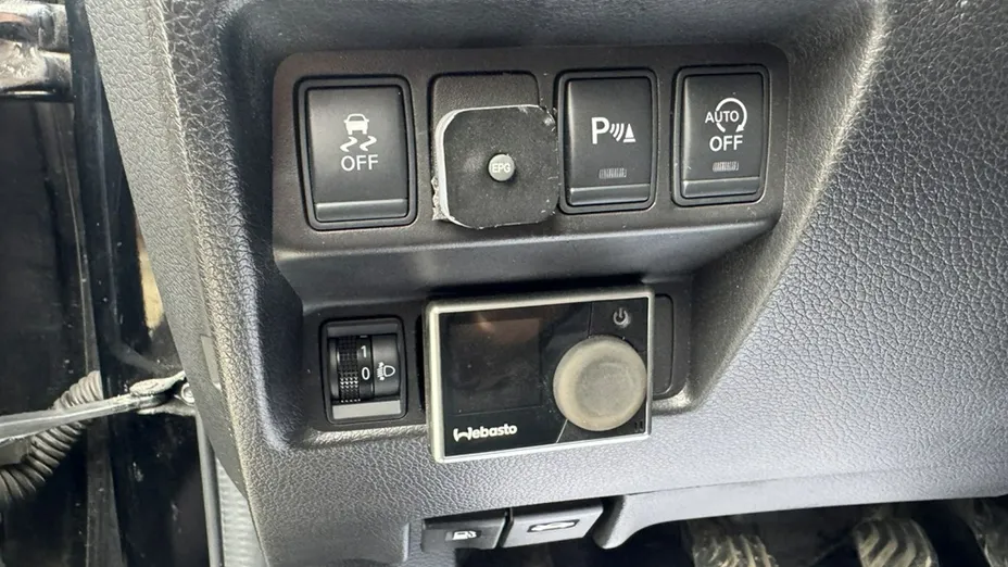 NISSAN X-Trail -