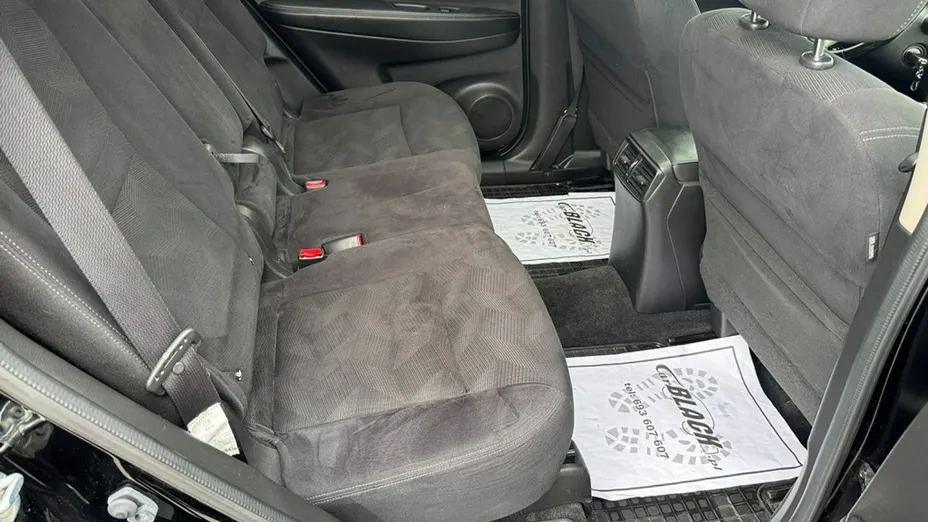 NISSAN X-Trail -