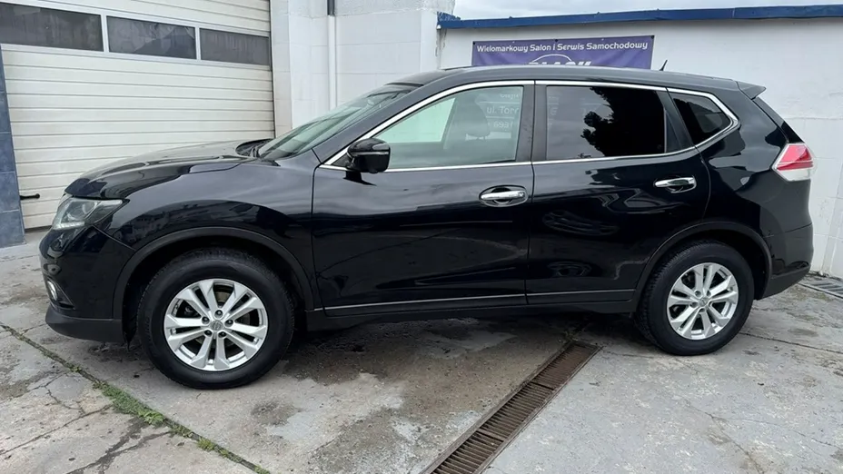 NISSAN X-Trail -